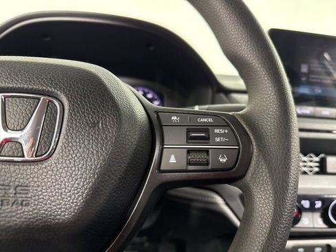 Used 2025 Honda Accord SE image 29