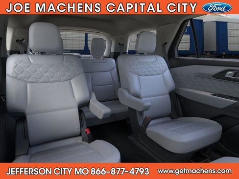 New 2026 Ford Explorer Platinum image 12