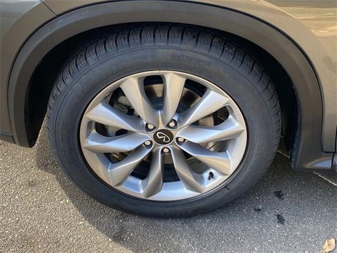 Used 2021 INFINITI QX50 Luxe image 4