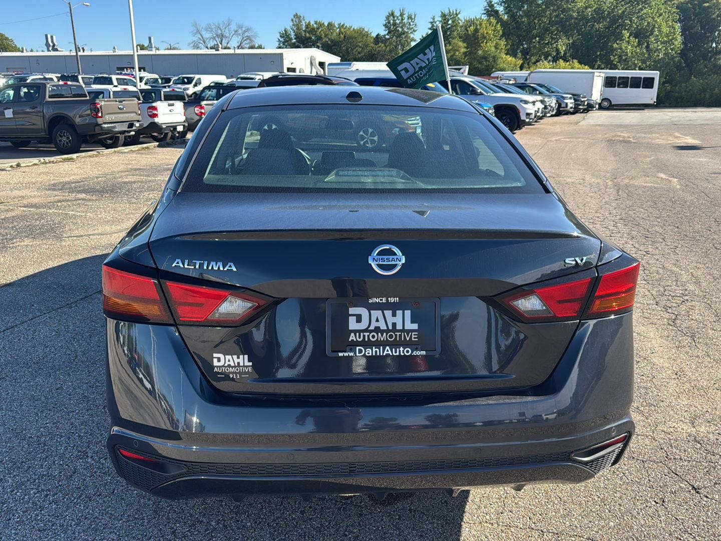 Used 2021 Nissan Altima 2.5 SV FWD image 4