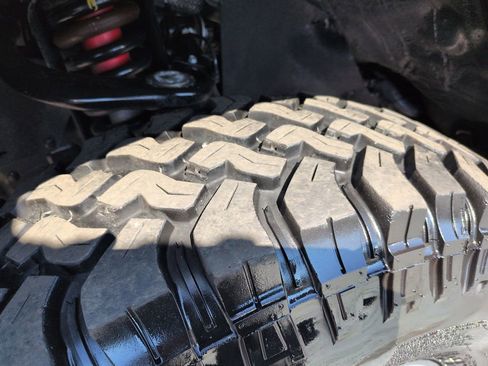 Used 2023 Toyota Tacoma TRD Off-Road image 28