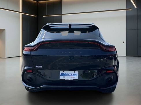 Used 2021 Aston Martin DBX image 5