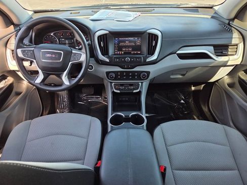 Used 2024 GMC Terrain SLE image 17