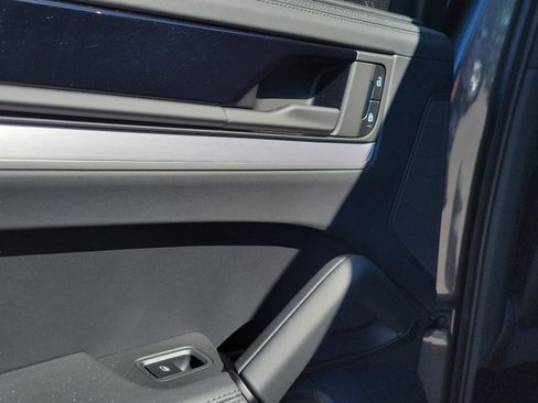 Used 2024 Porsche Cayenne S image 11