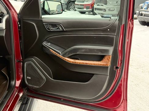 Used 2019 Chevrolet Suburban Premier image 29