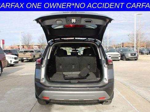 Used 2023 Nissan Rogue S image 9