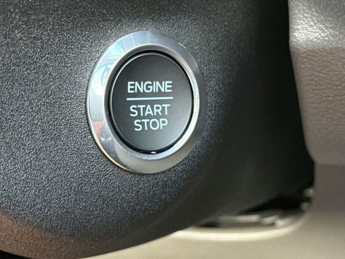 New 2026 Ford Transit 250 148 Medium Roof w/ Load Area Protection Package image 23