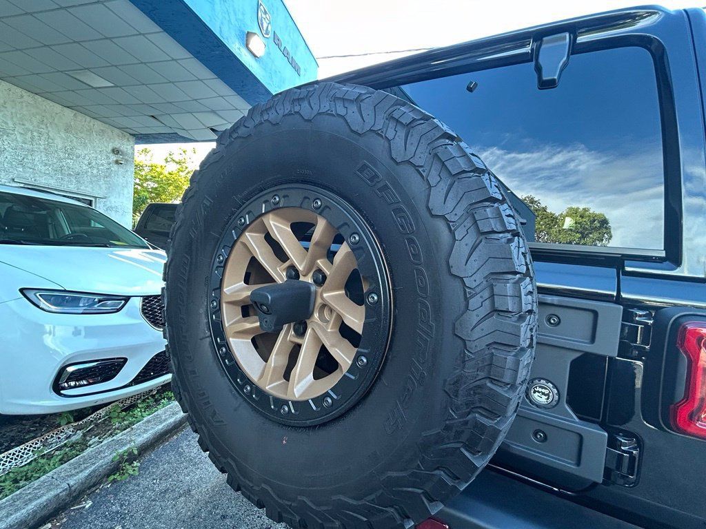 Used 2025 Jeep Wrangler Unlimited Rubicon 392 AWD/4WD image 42