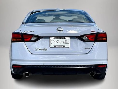 Certified 2025 Nissan Altima 2.5 SR image 6