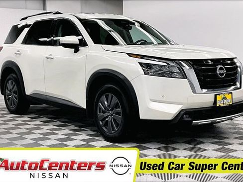 Used 2024 Nissan Pathfinder SV AWD/4WD image 1
