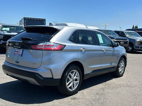 Certified 2024 Ford Edge SEL AWD/4WD image 3