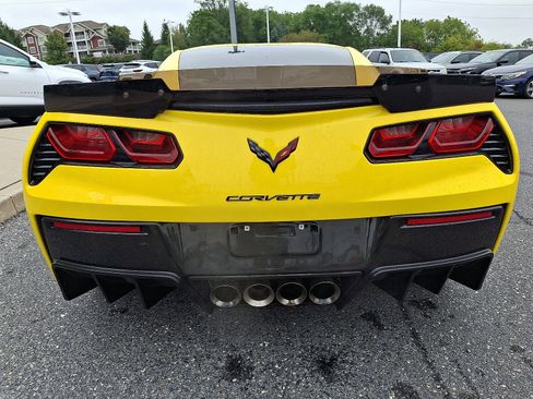 Used 2016 Chevrolet Corvette Stingray Coupe w/ 2LT Preferred Equipment Group RWD image 6
