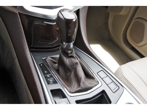 Used 2012 Cadillac SRX Luxury FWD image 24