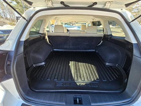 Used 2012 Subaru Outback 2.5i Premium w/ All-Weather Pkg image 16