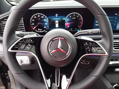 Used 2025 Mercedes-Benz GLE 350 4MATIC image 14