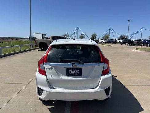 Used 2017 Honda Fit EX image 5