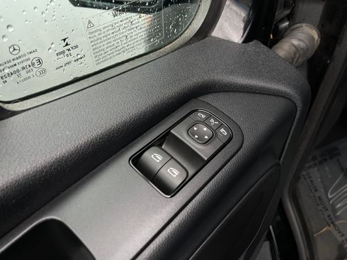 Used 2020 Mercedes-Benz Sprinter 2500 image 12