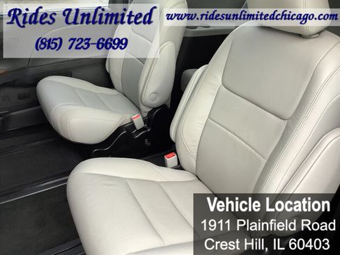 Used 2018 Toyota Sienna Limited Premium w/ Carpet Mat Package AWD/4WD image 31