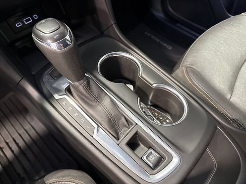 Used 2020 Chevrolet Equinox Premier AWD/4WD image 19