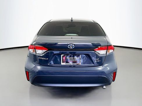 Used 2025 Toyota Corolla LE image 6