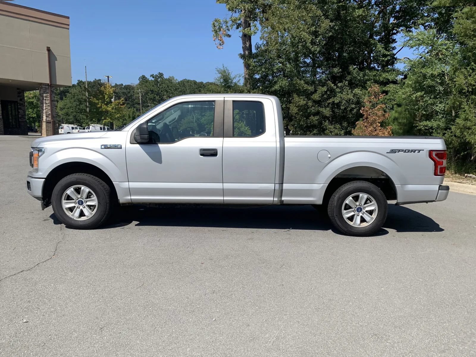 Used 2019 Ford F150 XL w/ Equipment Group 101A Mid RWD image 4