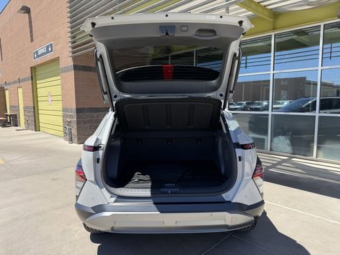 Used 2024 Hyundai Kona Limited FWD image 37