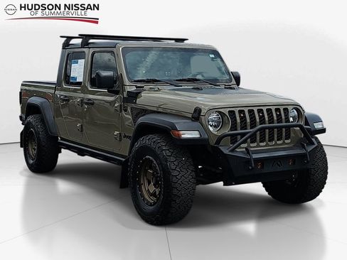 Used 2020 Jeep Gladiator Sport w/ Quick Order Package 24S AWD/4WD image 1