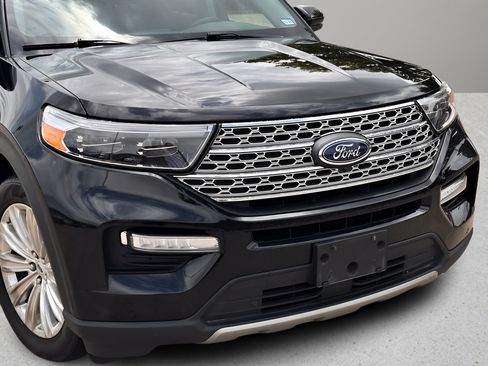 Used 2021 Ford Explorer Limited w/ Equipment Group 301A RWD image 29