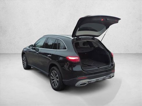 Used 2024 Mercedes-Benz GLC 300 4MATIC image 8