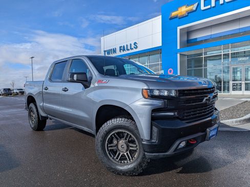 Used 2020 Chevrolet Silverado 1500 LT Trail Boss image 1