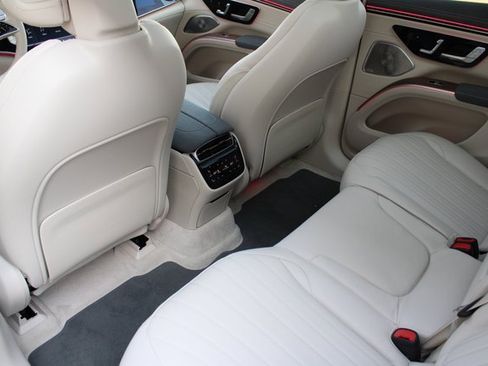 Used 2023 Mercedes-Benz EQS 580 4MATIC SUV image 30