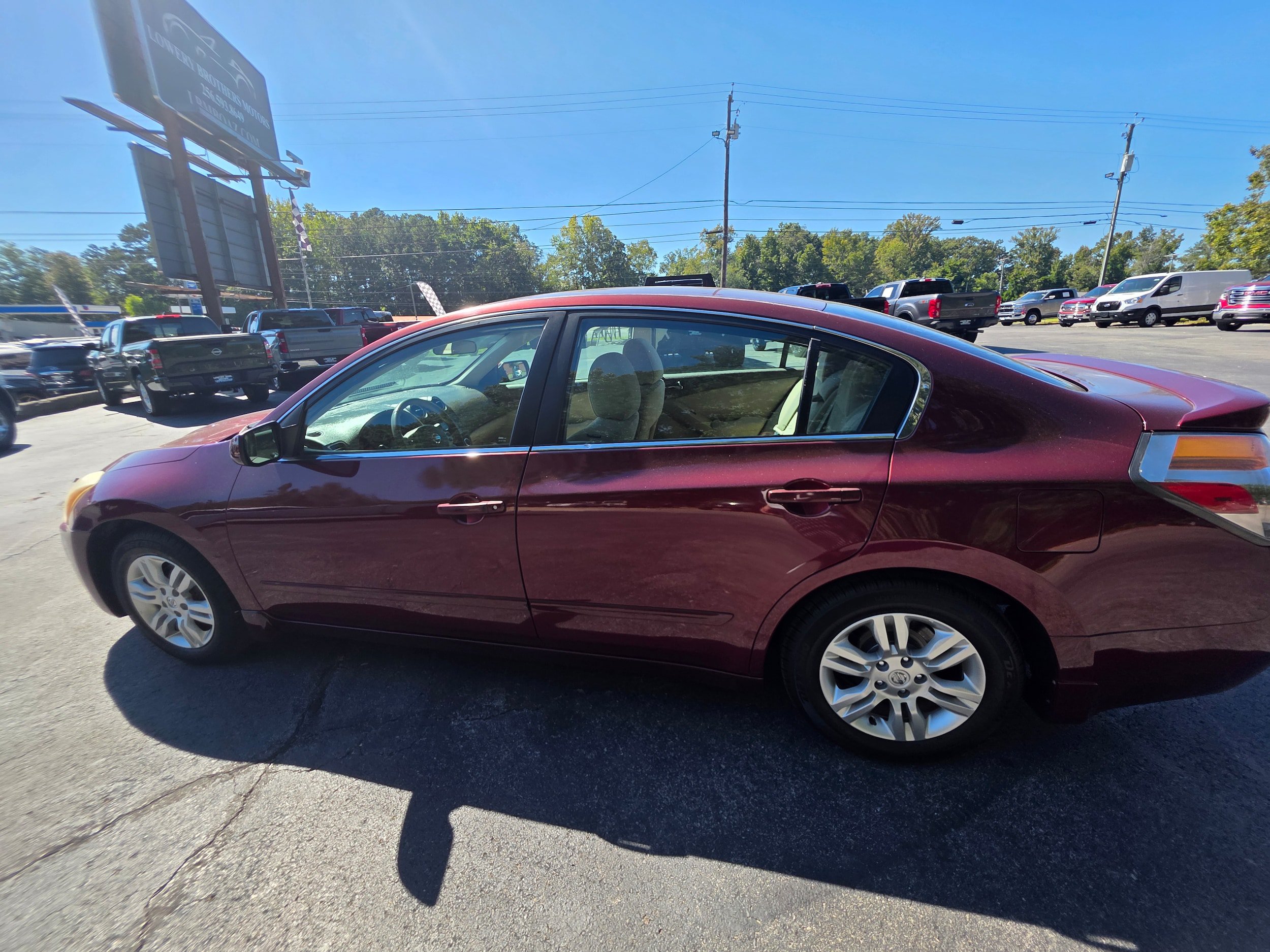 Used 2011 Nissan Altima 2.5 S w/ Special Edition Pkg FWD image 8