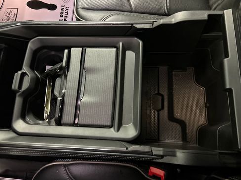 Used 2024 RAM 2500 Limited image 20