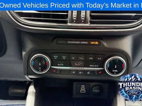 Used 2025 Ford Escape ST-Line Select AWD/4WD image 17