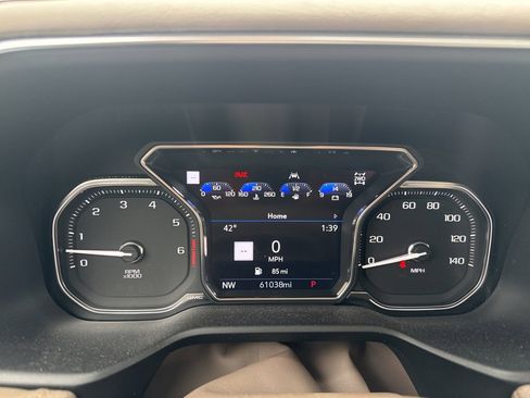 Used 2021 GMC Yukon Denali w/ LPO, Illumination Package image 5