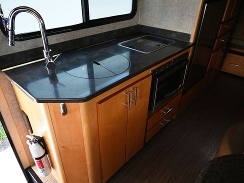 Used 2016 Mercedes-Benz Sprinter 3500 image 17