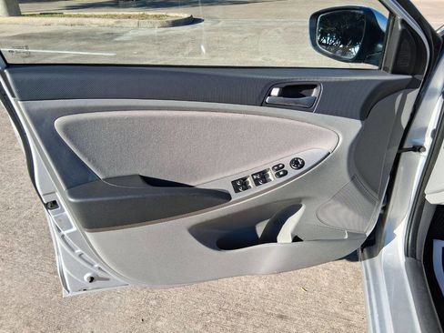 Used 2017 Hyundai Accent SE image 27