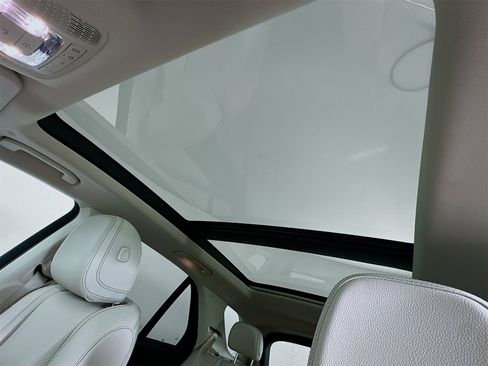 Used 2022 Mercedes-Benz GLE 350 image 24