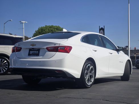Used 2024 Chevrolet Malibu LT FWD image 3