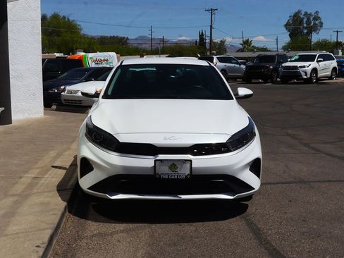 Used 2023 Kia Forte LXS w/ LXS Technology Package image 16