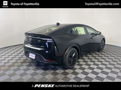 New 2026 Toyota Prius Plug-In Hybrid image 5