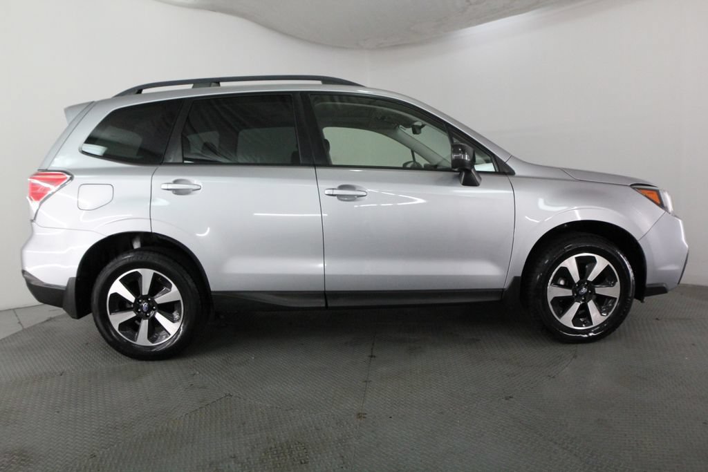 Used 2018 Subaru Forester 2.5i Premium AWD/4WD image 5