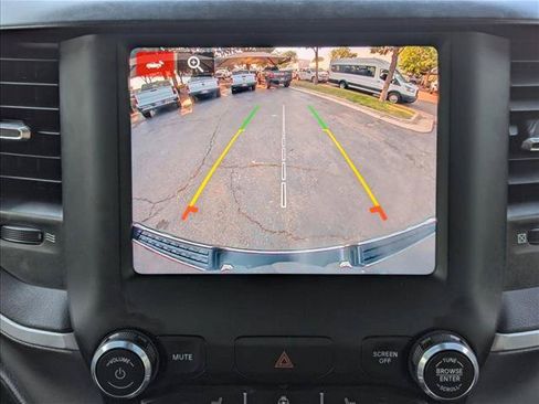 Used 2022 RAM 1500 Big Horn AWD/4WD image 11