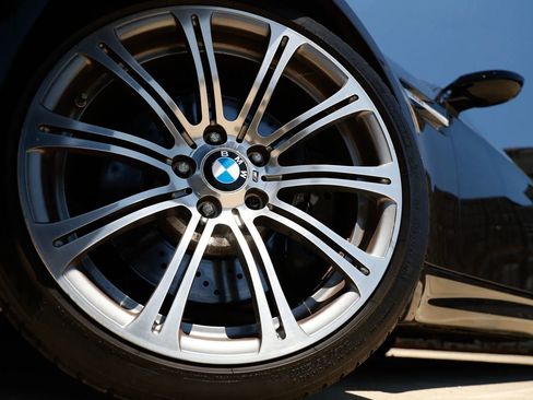 Used 2011 BMW M3 Sedan RWD image 34