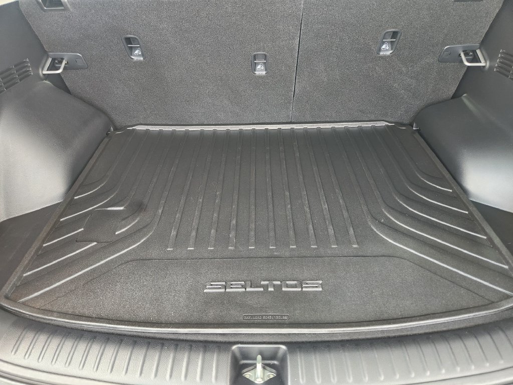 Certified 2023 Kia Seltos LX AWD/4WD image 32