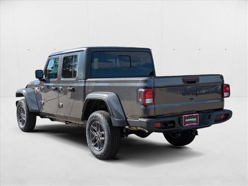 New 2025 Jeep Gladiator Sport image 9