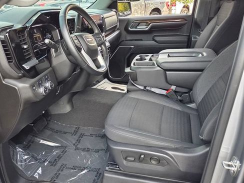 Used 2024 GMC Sierra 1500 Elevation AWD/4WD image 13