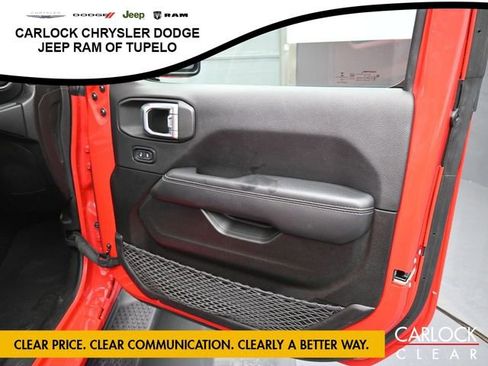 Used 2022 Jeep Wrangler Sahara image 34