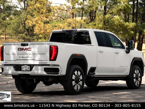 Used 2024 GMC Sierra 2500 Denali w/ Denali Reserve Package AWD/4WD image 3