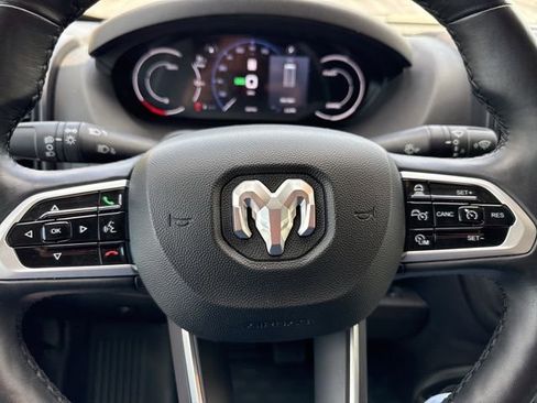 Used 2024 RAM ProMaster 3500 w/ Delivery Van Package image 29